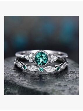 Emerald Crystal Ring Set - Silver Tone-Size 8
